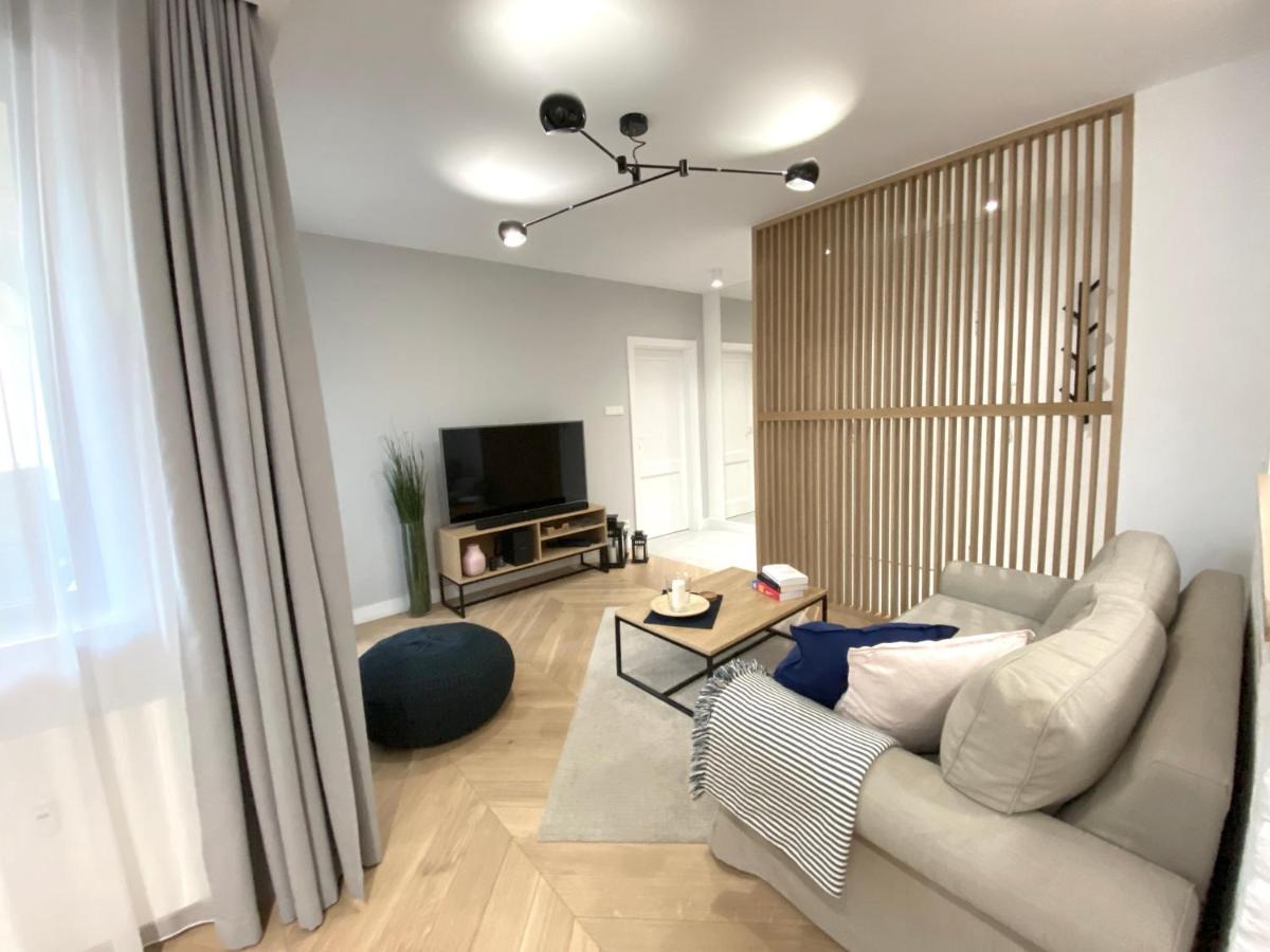 Mycherry - Old Town Apartment - Wiezienna 21C Breslavia Esterno foto