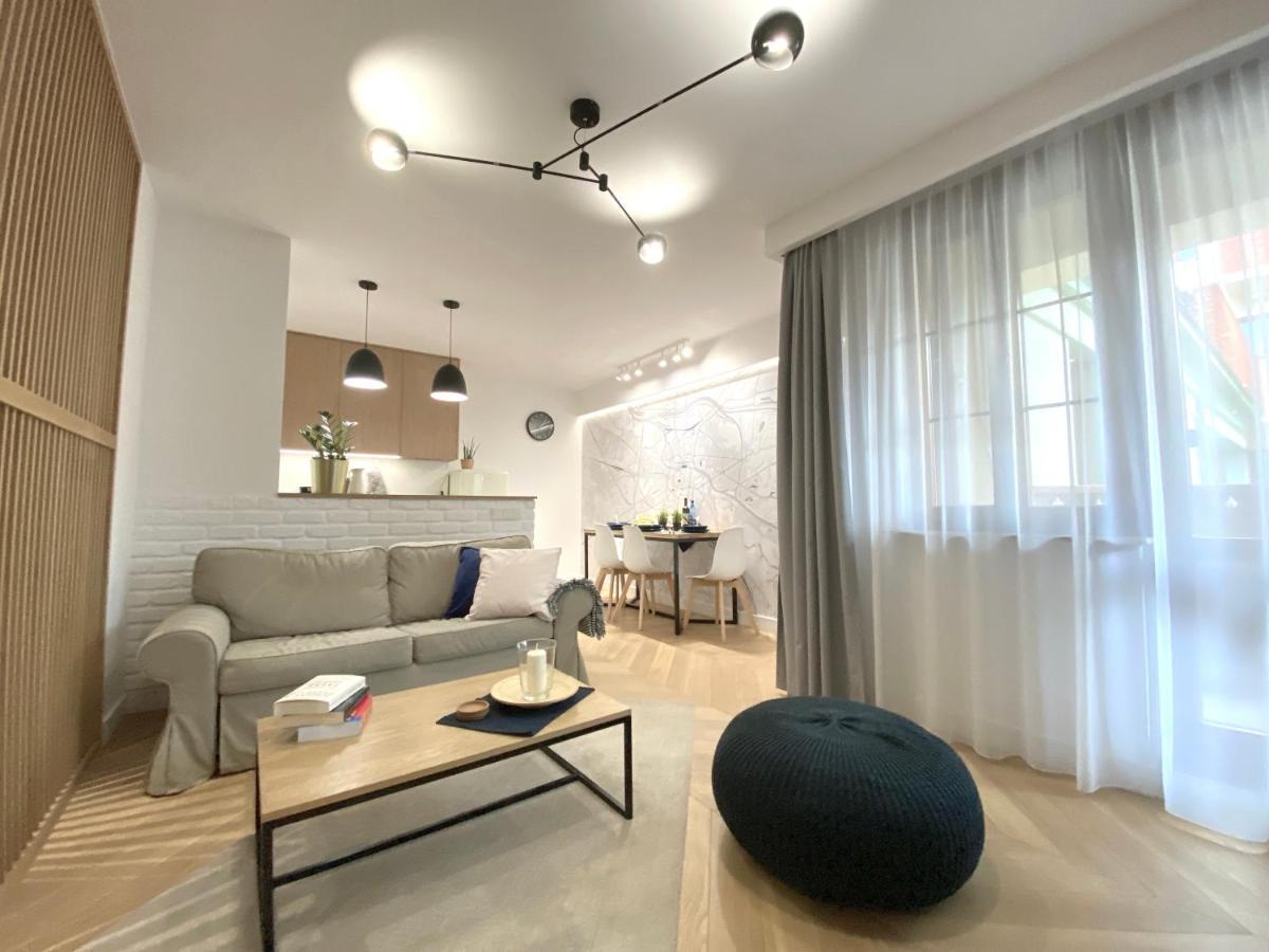 Mycherry - Old Town Apartment - Wiezienna 21C Breslavia Esterno foto