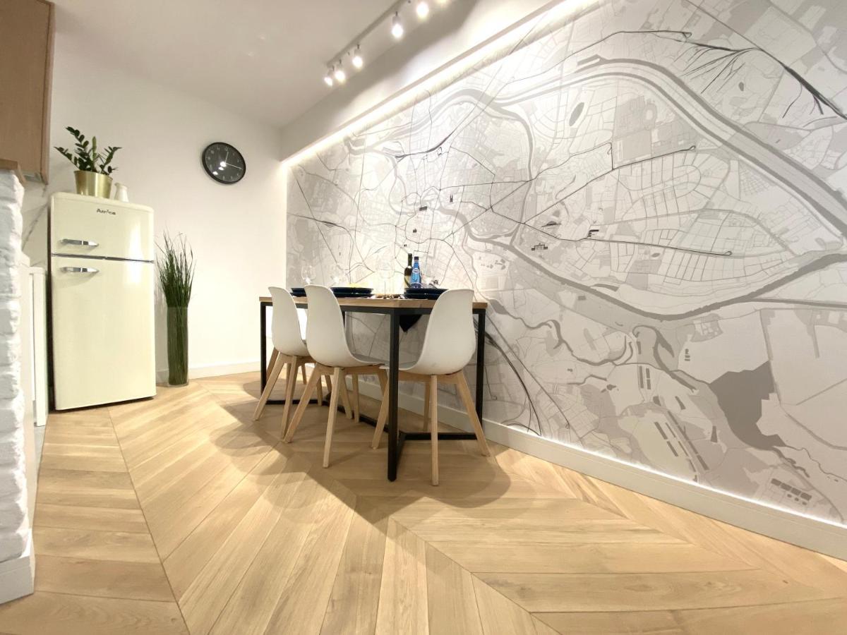 Mycherry - Old Town Apartment - Wiezienna 21C Breslavia Esterno foto